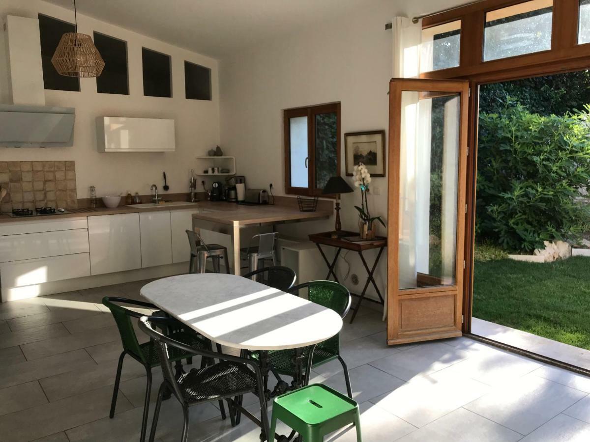 Maison de campagne à la ville Senlis  Extérieur photo